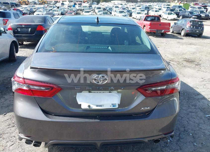 Photo 16 of 2022 Toyota Camry XSE (VIN 4T1K61AK3NU073694)