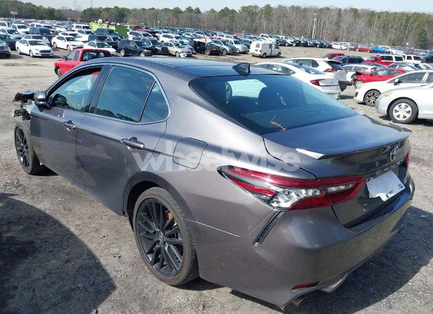 Photo 3 of 2022 Toyota Camry XSE (VIN 4T1K61AK3NU073694)