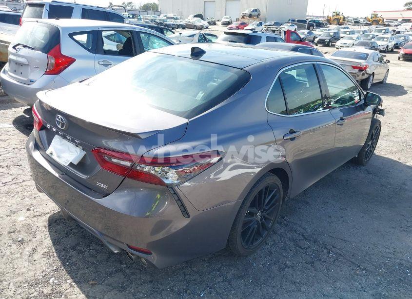 Photo 4 of 2022 Toyota Camry XSE (VIN 4T1K61AK3NU073694)