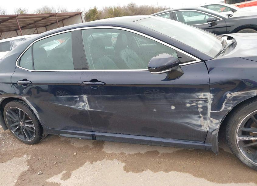 Photo 13 of 2022 Toyota Camry XSE (VIN 4T1K61AK3NU076532)