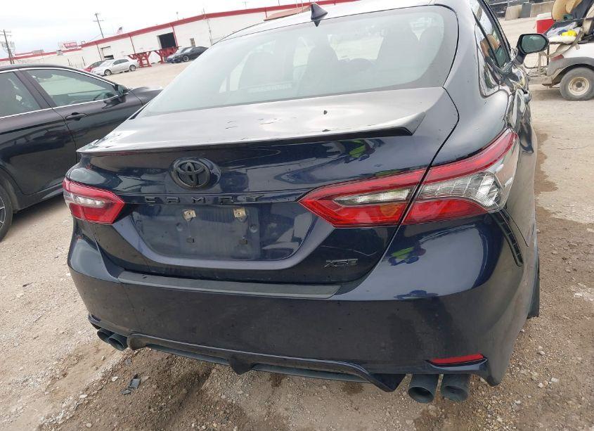 Photo 16 of 2022 Toyota Camry XSE (VIN 4T1K61AK3NU076532)