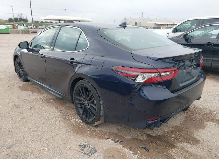 Photo 3 of 2022 Toyota Camry XSE (VIN 4T1K61AK3NU076532)