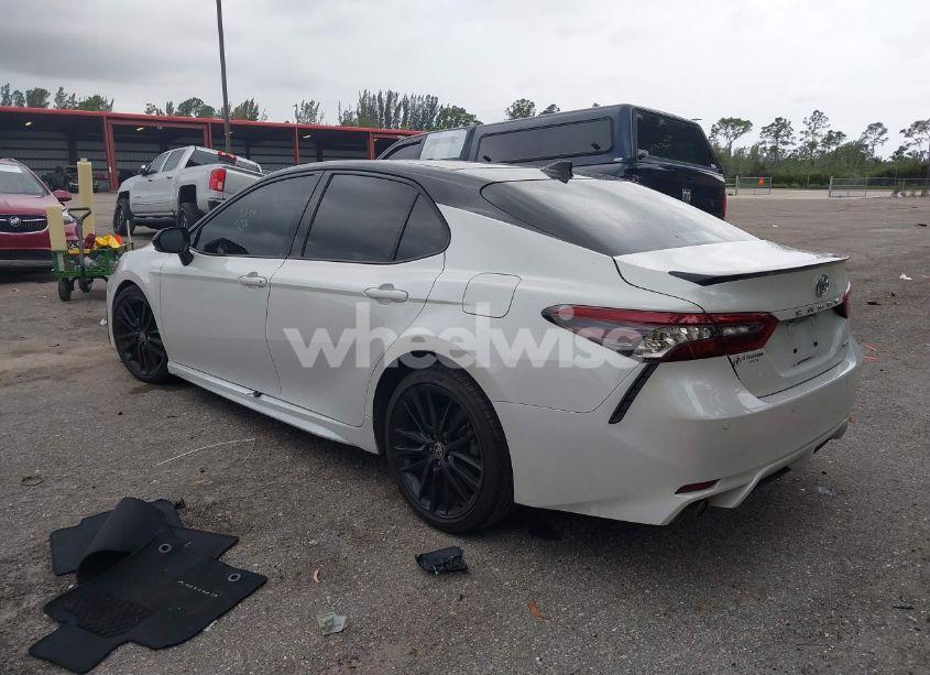 Photo 3 of 2023 Toyota Camry XSE (VIN 4T1K61AK3PU121486)