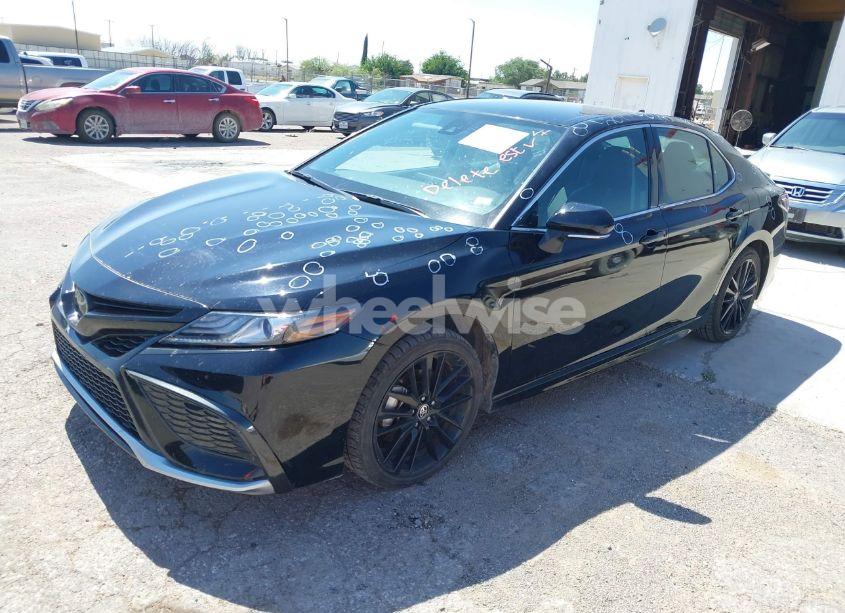 Photo 2 of 2023 Toyota Camry XSE (VIN 4T1K61AK3PU158098)