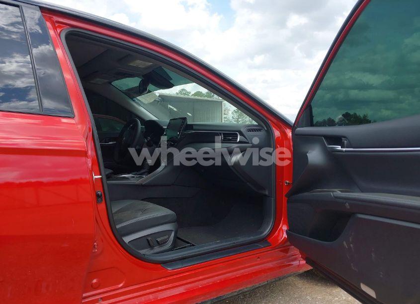 Photo 5 of 2024 Toyota Camry XSE (VIN 4T1K61AK3RU219873)