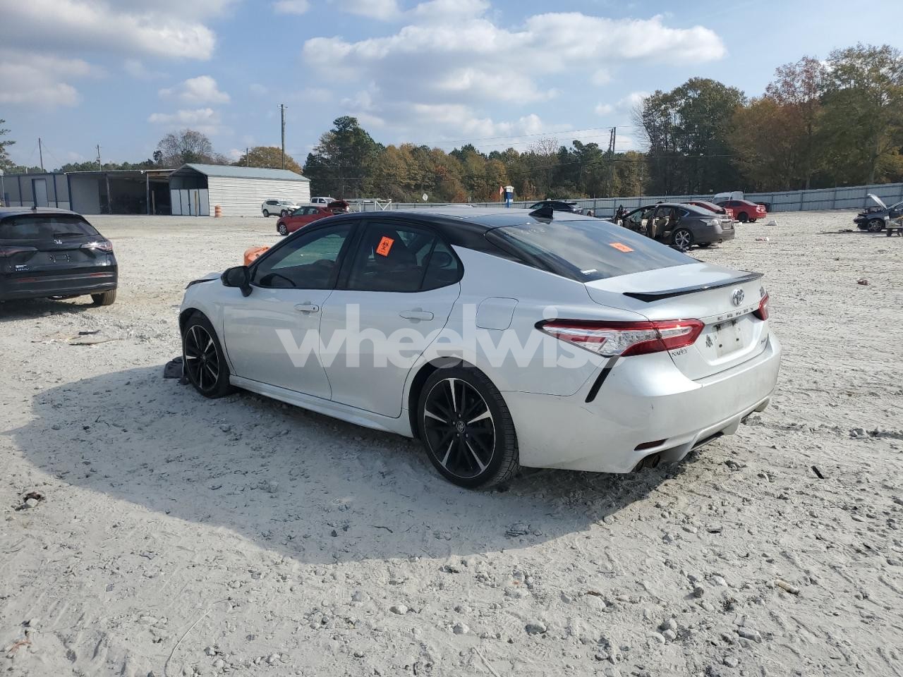 Photo 2 of 2020 TOYOTA CAMRY XSE (VIN 4T1K61AK4LU301389)