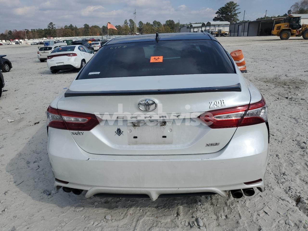 Photo 6 of 2020 TOYOTA CAMRY XSE (VIN 4T1K61AK4LU301389)