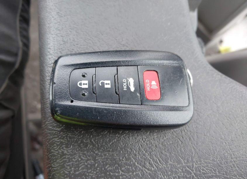 Photo 11 of 2020 Toyota Camry XSE (VIN 4T1K61AK4LU330147)