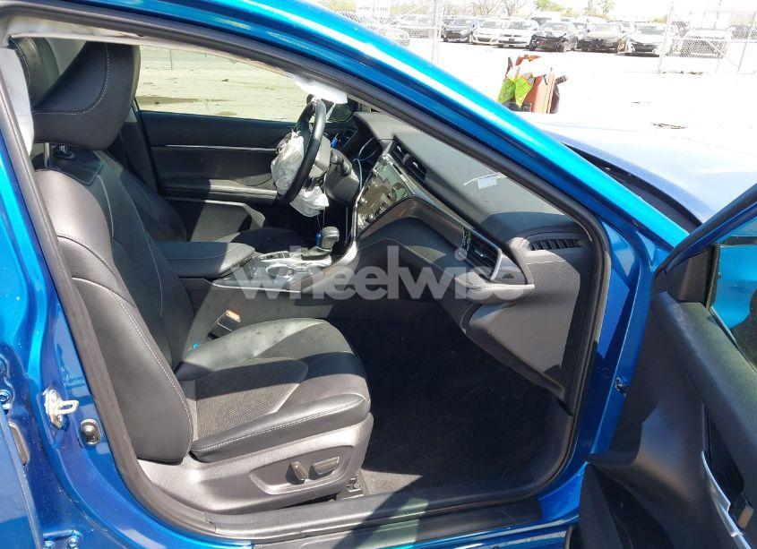 Photo 5 of 2020 Toyota Camry XSE (VIN 4T1K61AK4LU351418)