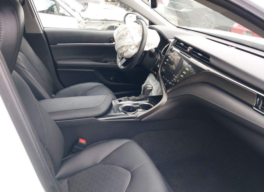 Photo 5 of 2020 Toyota Camry XSE (VIN 4T1K61AK4LU367201)