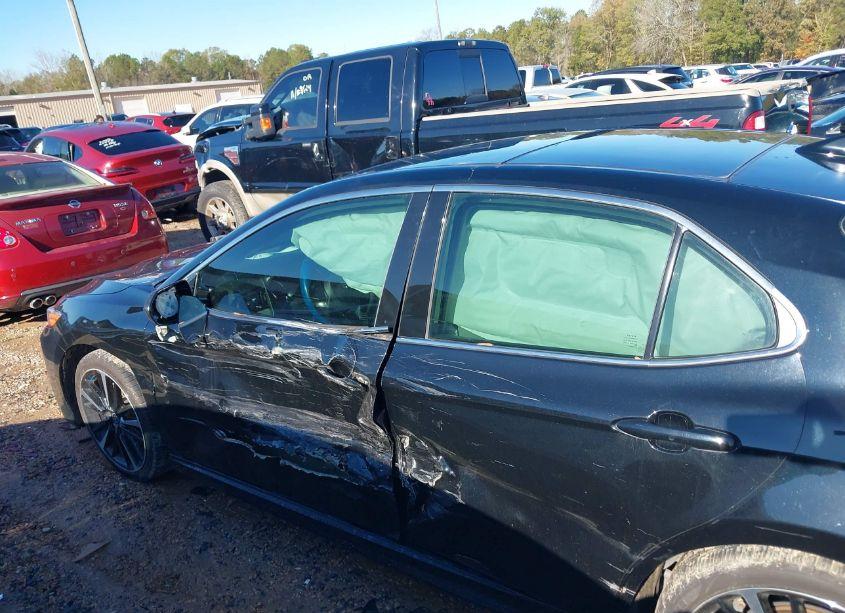 Photo 14 of 2020 Toyota Camry XSE (VIN 4T1K61AK4LU956216)