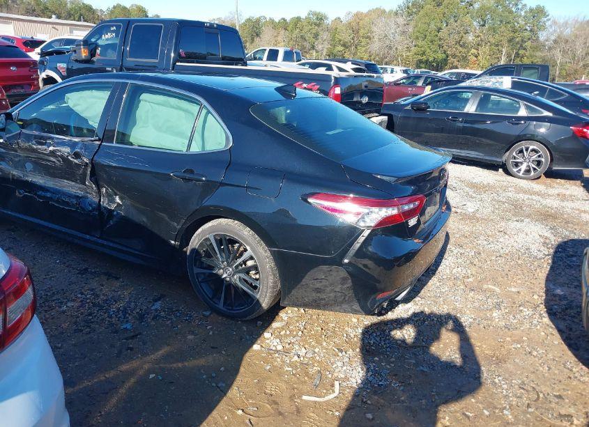 Photo 3 of 2020 Toyota Camry XSE (VIN 4T1K61AK4LU956216)