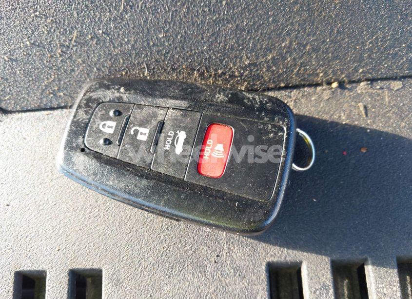 Photo 11 of 2020 Toyota Camry XSE (VIN 4T1K61AK4LU965031)