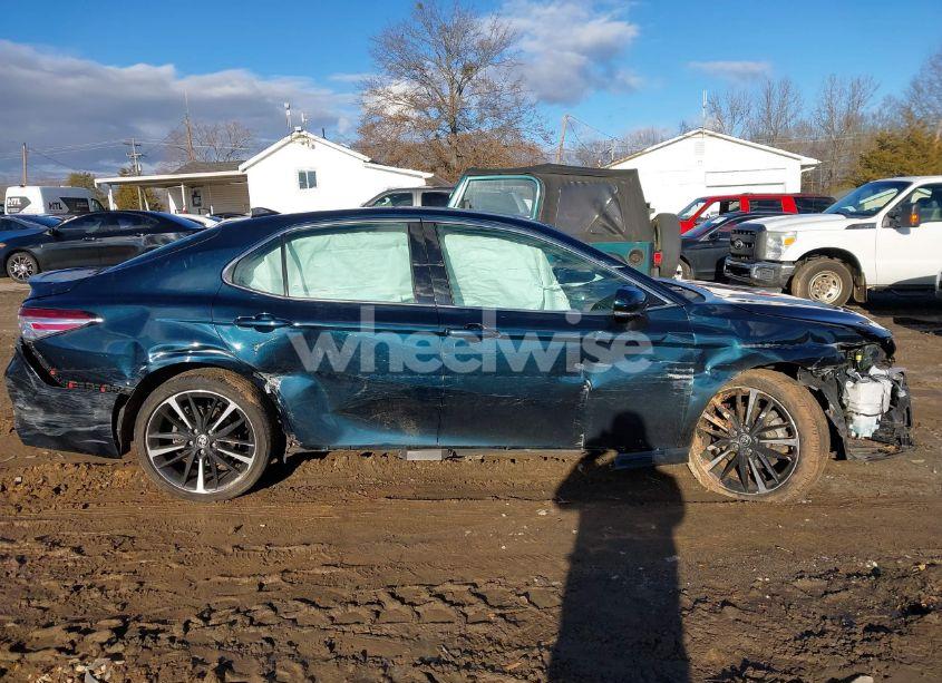 Photo 13 of 2020 Toyota Camry XSE (VIN 4T1K61AK4LU965031)