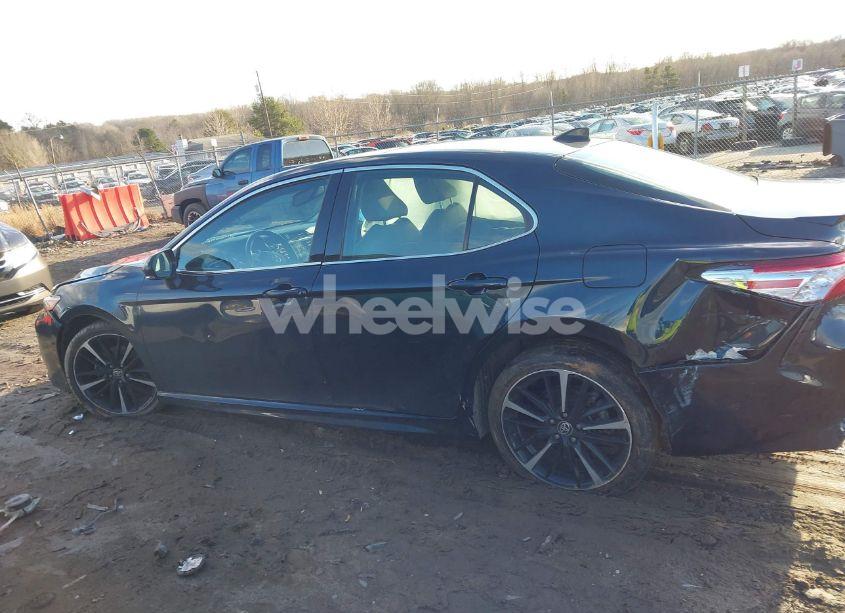 Photo 14 of 2020 Toyota Camry XSE (VIN 4T1K61AK4LU965031)