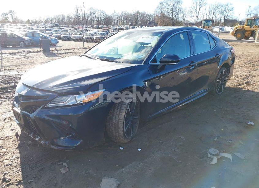 Photo 2 of 2020 Toyota Camry XSE (VIN 4T1K61AK4LU965031)