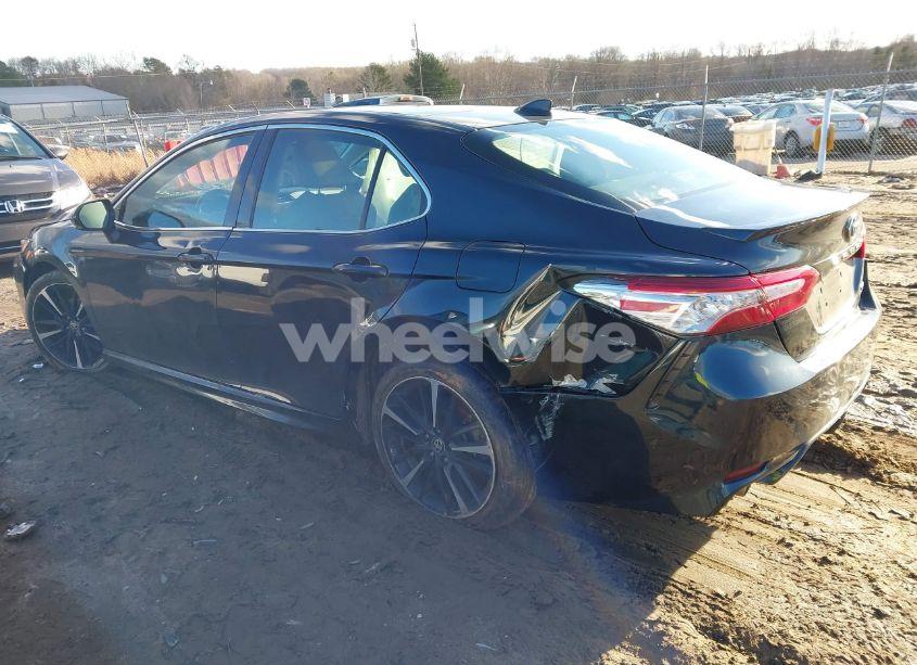 Photo 3 of 2020 Toyota Camry XSE (VIN 4T1K61AK4LU965031)