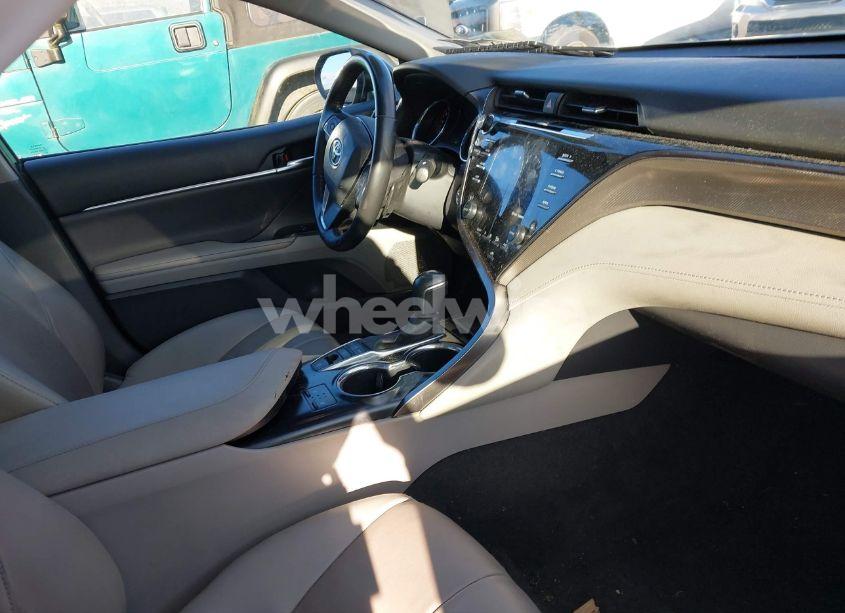 Photo 5 of 2020 Toyota Camry XSE (VIN 4T1K61AK4LU965031)