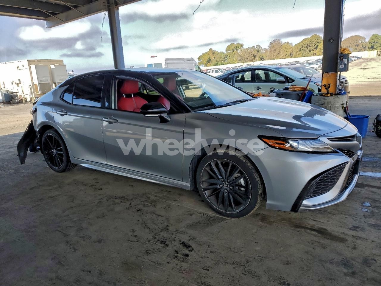 Photo 4 of 2021 TOYOTA CAMRY XSE (VIN 4T1K61AK4MU409030)