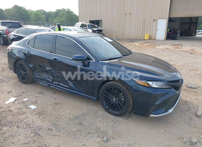 2021 Toyota Camry XSE (VIN 4T1K61AK4MU485430) main photo