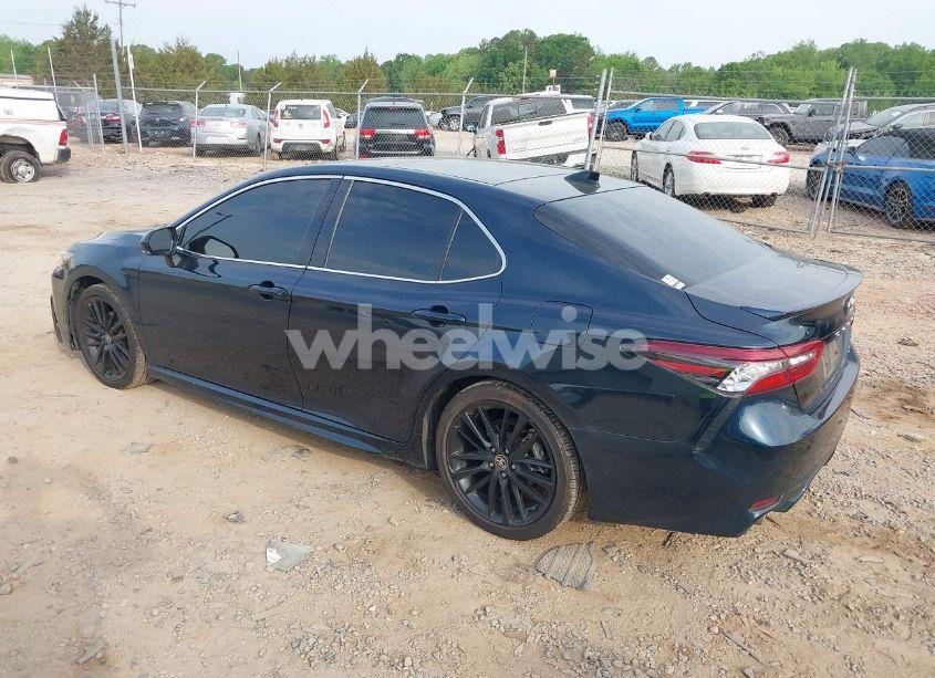 Photo 3 of 2021 Toyota Camry XSE (VIN 4T1K61AK4MU485430)