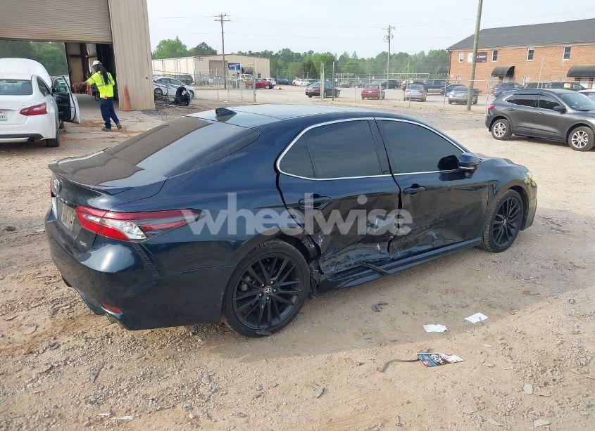 Photo 4 of 2021 Toyota Camry XSE (VIN 4T1K61AK4MU485430)