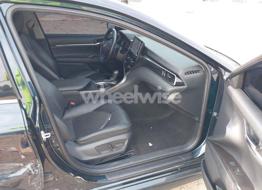 Photo 5 of 2021 Toyota Camry XSE (VIN 4T1K61AK4MU485430)