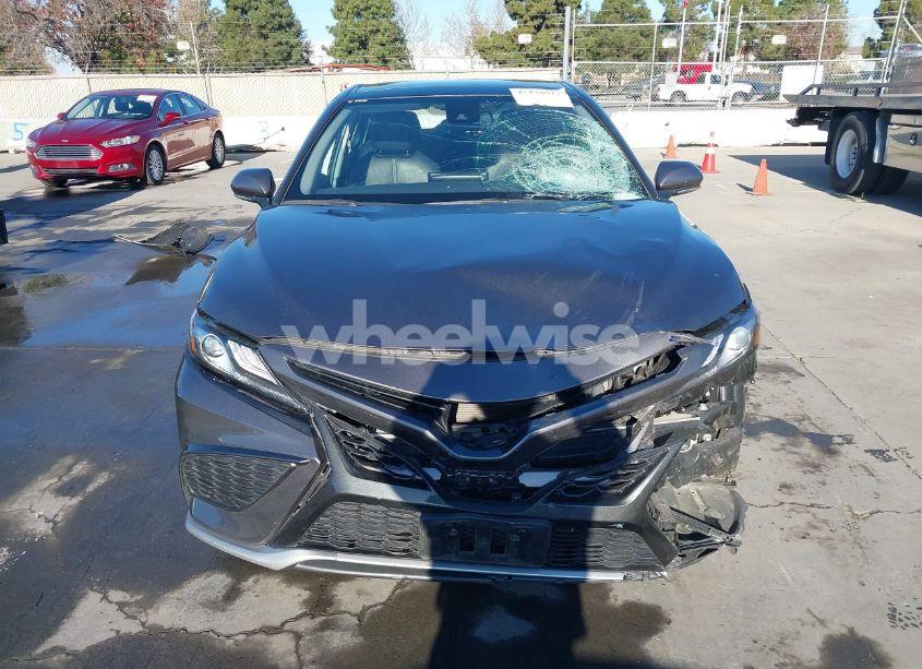 Photo 13 of 2021 Toyota Camry XSE (VIN 4T1K61AK4MU548901)