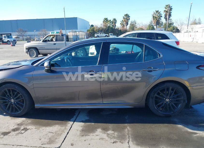Photo 15 of 2021 Toyota Camry XSE (VIN 4T1K61AK4MU548901)