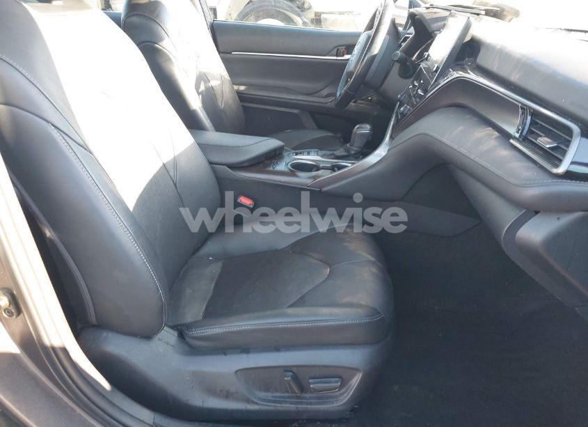 Photo 5 of 2021 Toyota Camry XSE (VIN 4T1K61AK4MU548901)