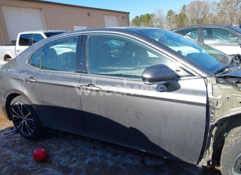 Photo 13 of 2021 Toyota Camry XSE (VIN 4T1K61AK4MU569697)