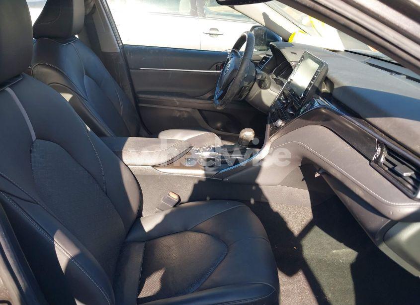 Photo 5 of 2021 Toyota Camry XSE (VIN 4T1K61AK4MU569697)