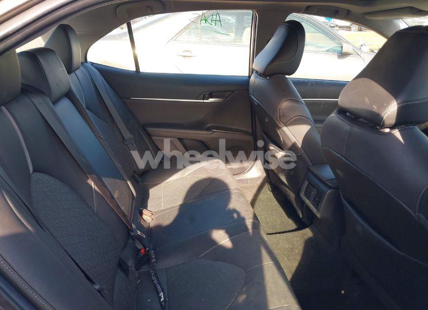 Photo 8 of 2021 Toyota Camry XSE (VIN 4T1K61AK4MU569697)