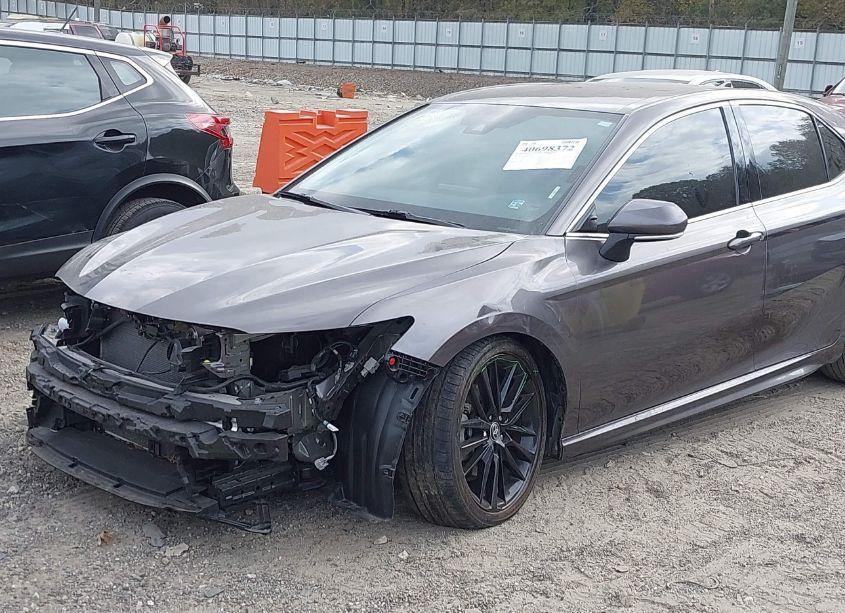 Photo 6 of 2022 Toyota Camry XSE (VIN 4T1K61AK4NU020292)