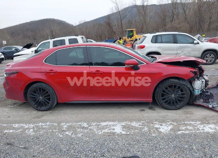 Photo 13 of 2022 Toyota Camry XSE (VIN 4T1K61AK4NU066589)