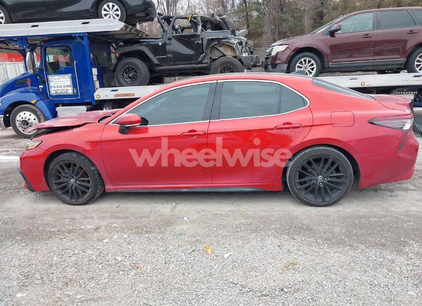 Photo 14 of 2022 Toyota Camry XSE (VIN 4T1K61AK4NU066589)