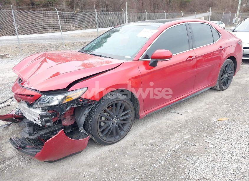Photo 2 of 2022 Toyota Camry XSE (VIN 4T1K61AK4NU066589)