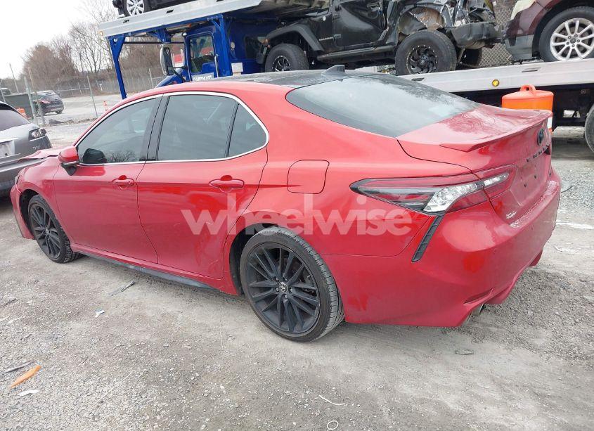 Photo 3 of 2022 Toyota Camry XSE (VIN 4T1K61AK4NU066589)