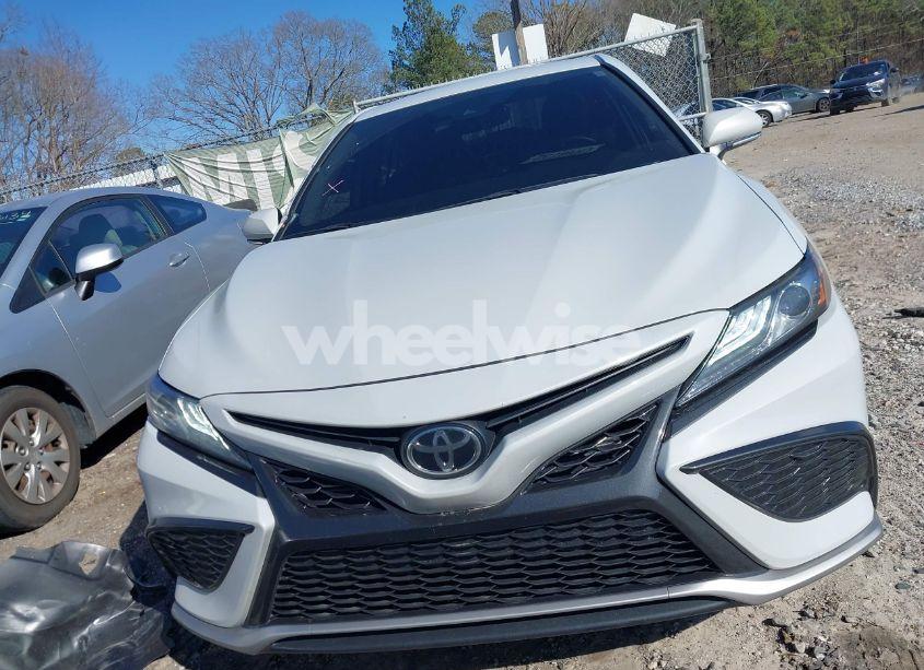 Photo 13 of 2024 Toyota Camry XSE (VIN 4T1K61AK4RU218375)