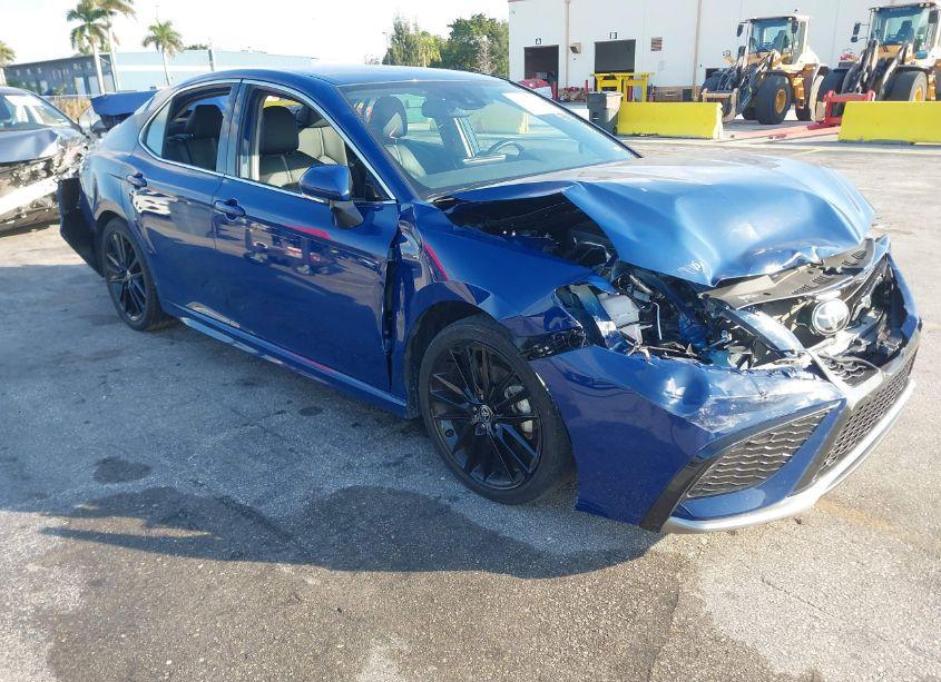 2024 Toyota Camry XSE (VIN 4T1K61AK4RU233362) main photo