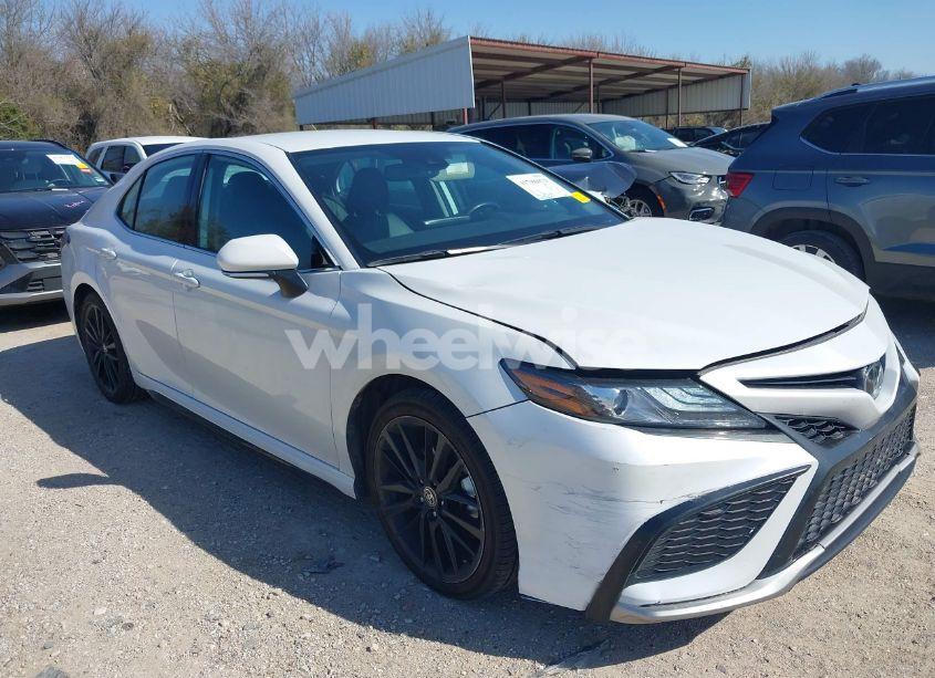 2024 Toyota Camry XSE (VIN 4T1K61AK4RU859722) main photo
