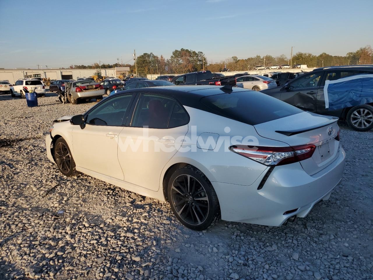 Photo 2 of 2020 TOYOTA CAMRY XSE (VIN 4T1K61AK5LU325765)