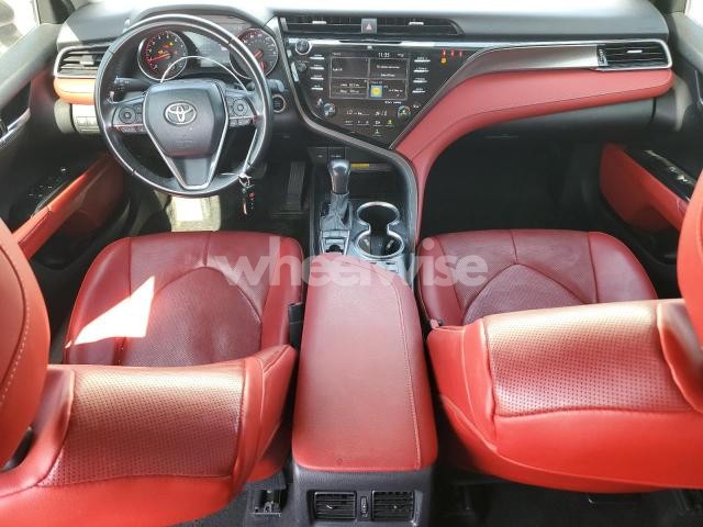Photo 2 of 2020 TOYOTA CAMRY XSE (VIN 4T1K61AK5LU371967)