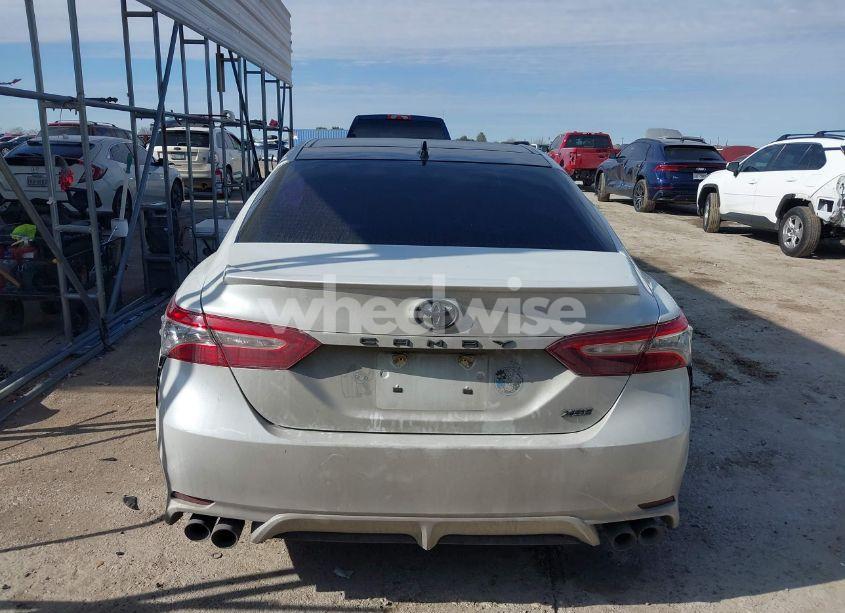 Photo 15 of 2020 Toyota Camry XSE (VIN 4T1K61AK5LU381981)