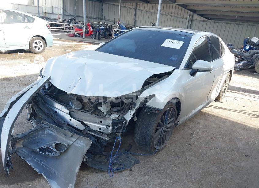 Photo 2 of 2020 Toyota Camry XSE (VIN 4T1K61AK5LU381981)