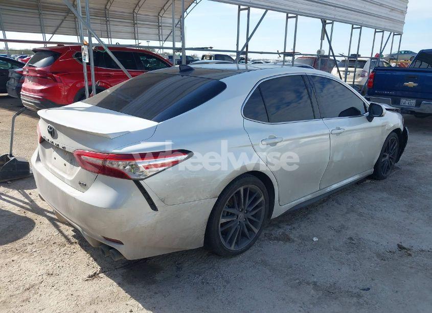 Photo 4 of 2020 Toyota Camry XSE (VIN 4T1K61AK5LU381981)