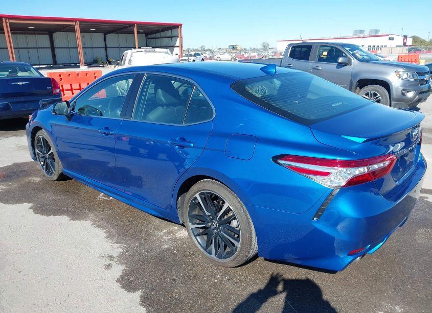 Photo 3 of 2020 Toyota Camry XSE (VIN 4T1K61AK5LU393418)