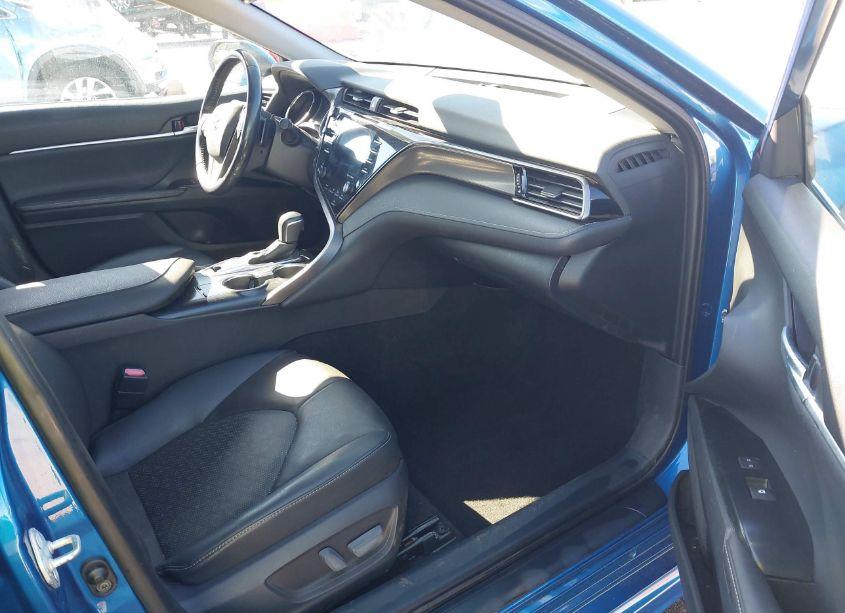 Photo 5 of 2020 Toyota Camry XSE (VIN 4T1K61AK5LU393418)