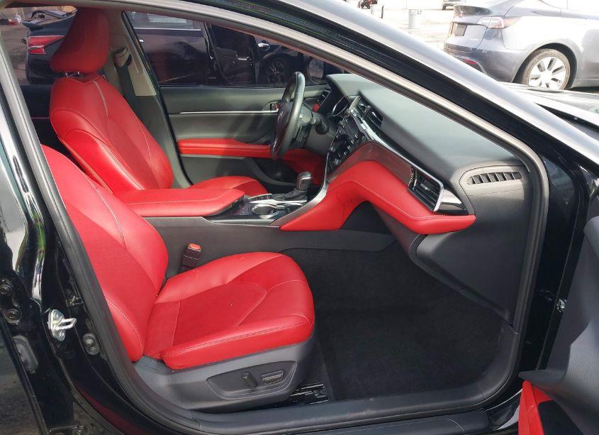 Photo 5 of 2020 Toyota Camry XSE (VIN 4T1K61AK5LU997406)