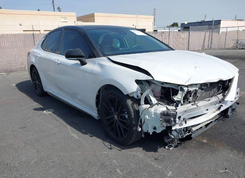 2021 Toyota Camry XSE (VIN 4T1K61AK5MU434244) main photo